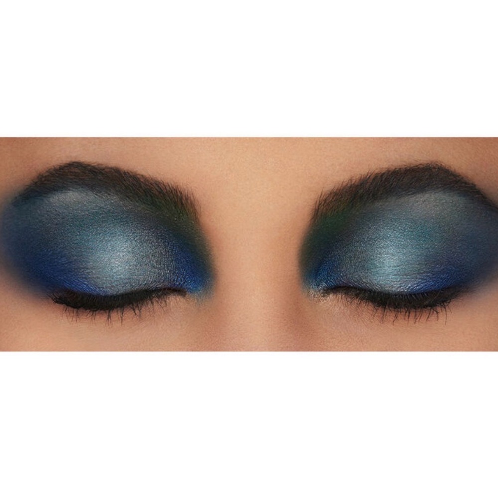 NEW NARS Bold Blue and Green Eyeshadow Quad in Moskova - Picture 4 of 9